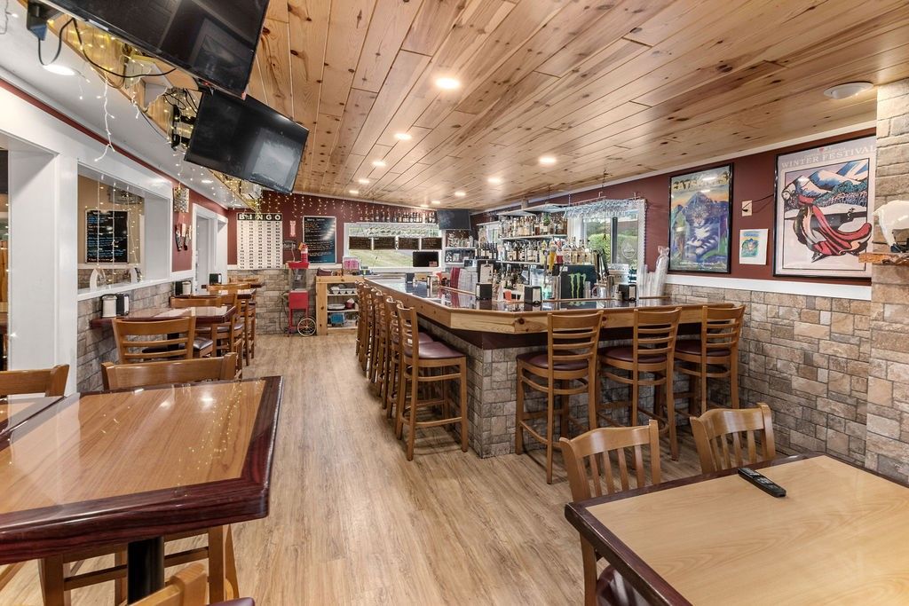 Dining room, Interior, Recessed Lighting, Stone Walls, Wooden Ceilings, Wood Texture Flooring
