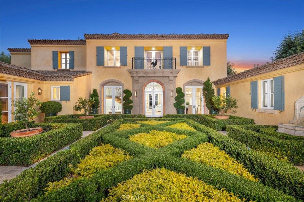 Backyard, Exterior, Facade, Mediterranean