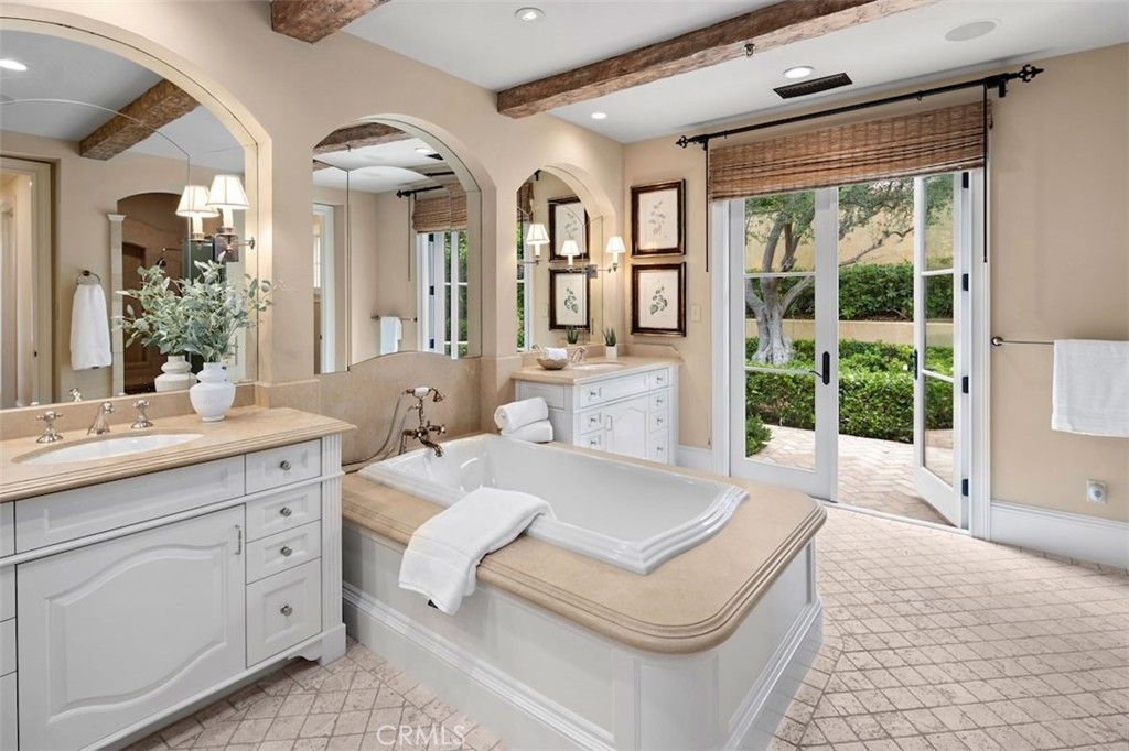 Bathroom, Dual Sink Vanities, Interior, Recessed Lighting, Wooden Beams