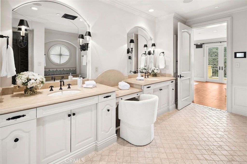 Bathroom, Dual Sink Vanities, Interior, Recessed Lighting, Wood Texture Flooring