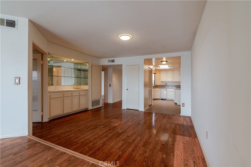 Empty room, Interior, Kitchen, Wood Texture Flooring