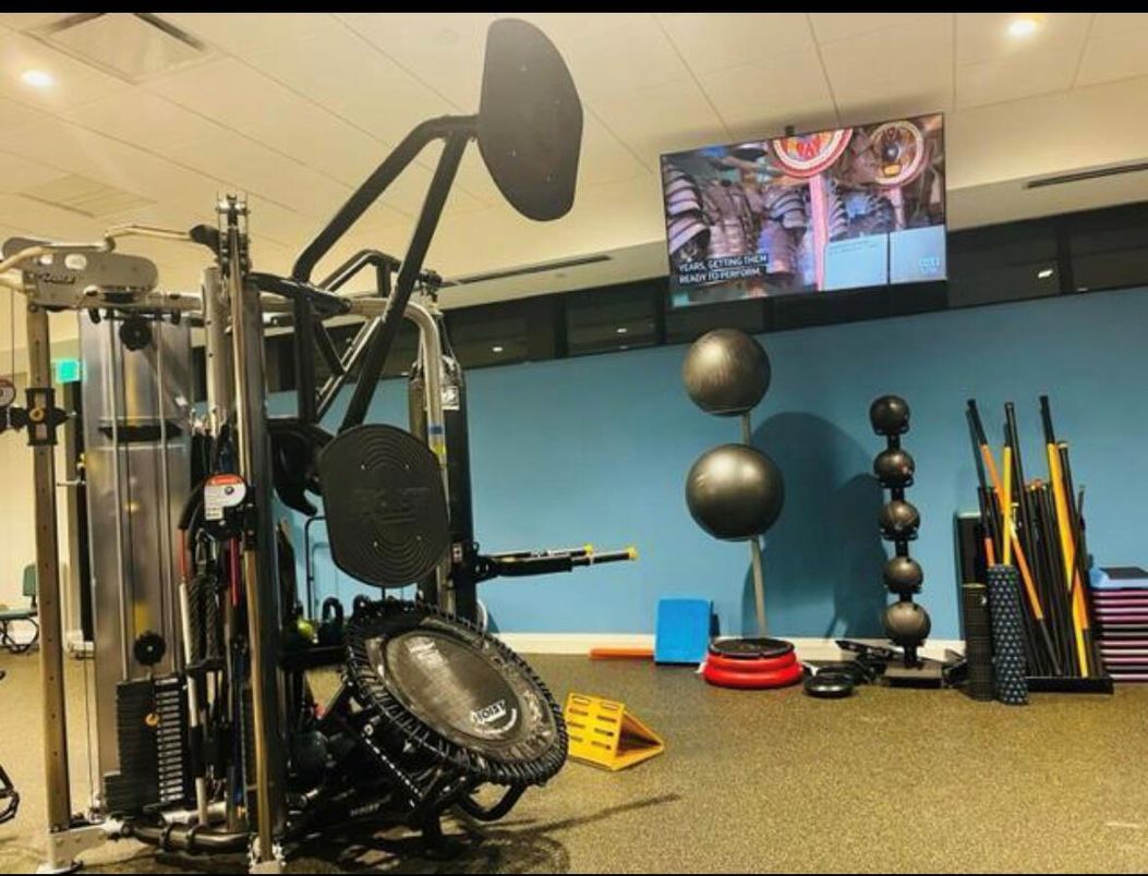 Fitness Equipment, Interior, Recessed Lighting
