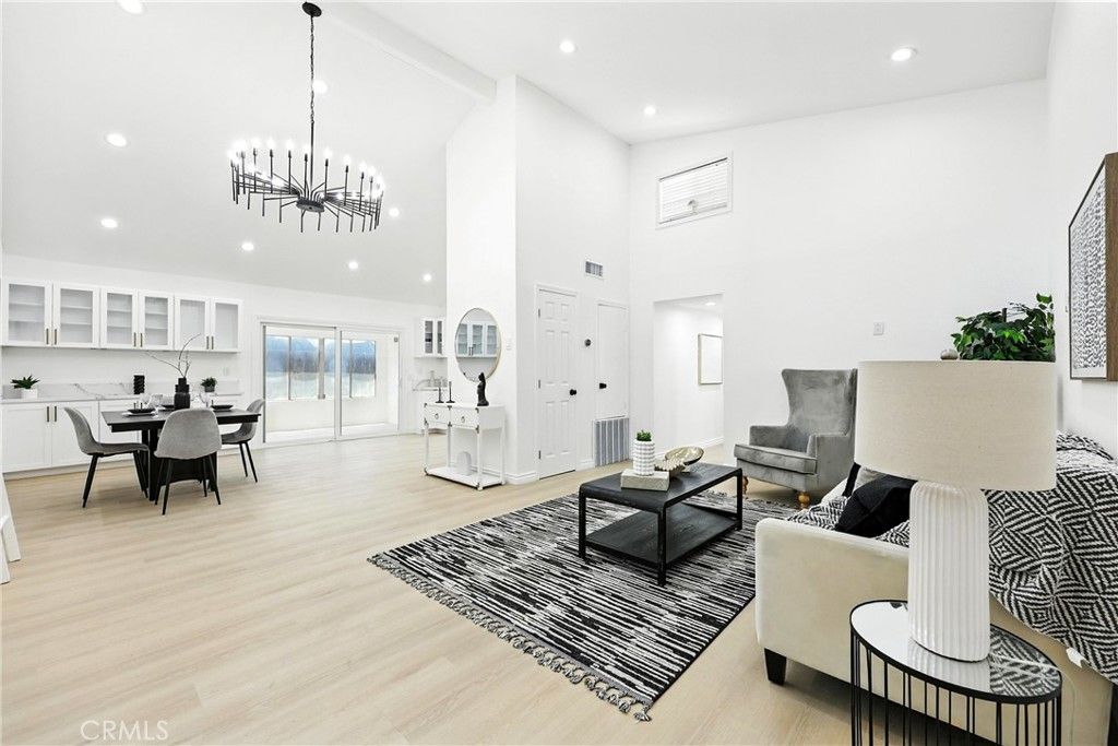 Dining room, Interior, Living room, Pendant Lights, Recessed Lighting, Wood Texture Flooring