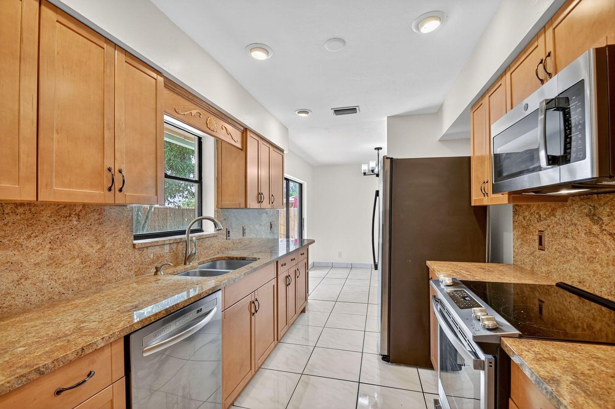 Interior, Kitchen, Recessed Lighting
