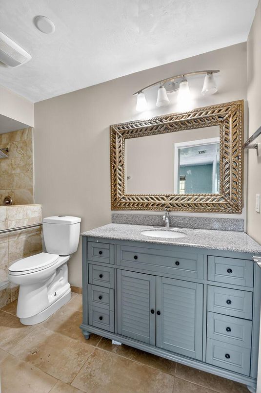 Bathroom, Interior, Recessed Lighting