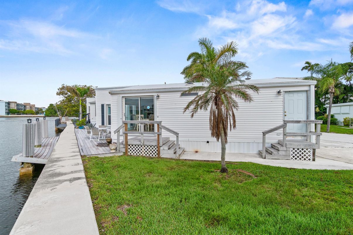 Backyard, Exterior, Water