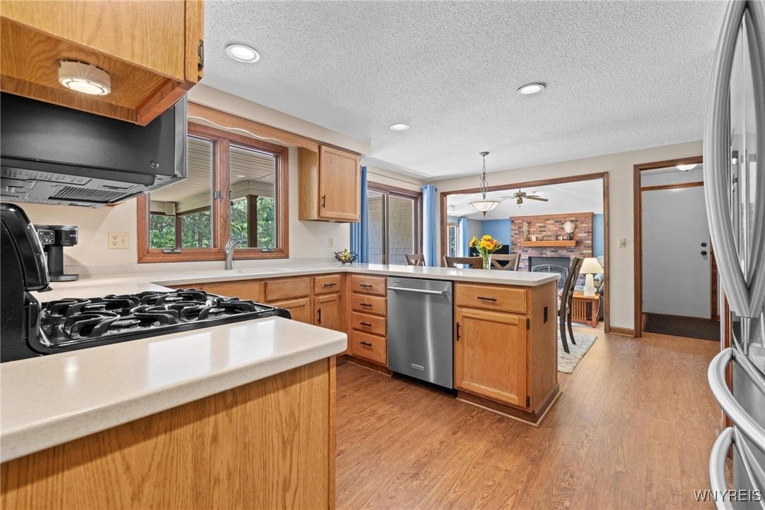 Interior, Kitchen, Pendant Lights, Recessed Lighting, Wood Texture Flooring