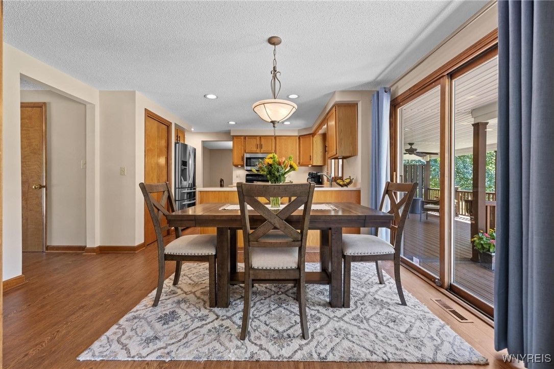 Dining room, Interior, Kitchen, Pendant Lights, Recessed Lighting, Wood Texture Flooring