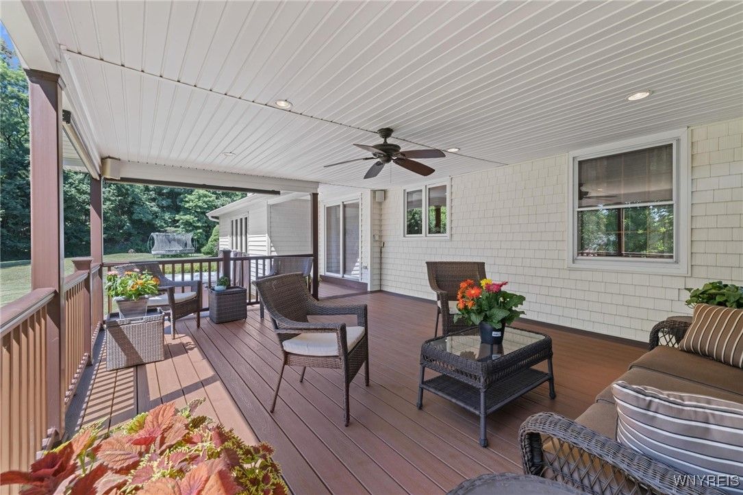 Exterior, Wood Texture Flooring