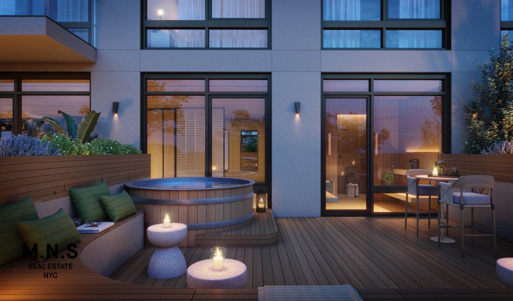 Exterior, Hot Tub