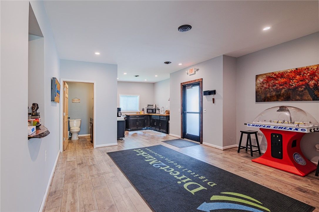 Bathroom, Interior, Recessed Lighting, Wood Texture Flooring