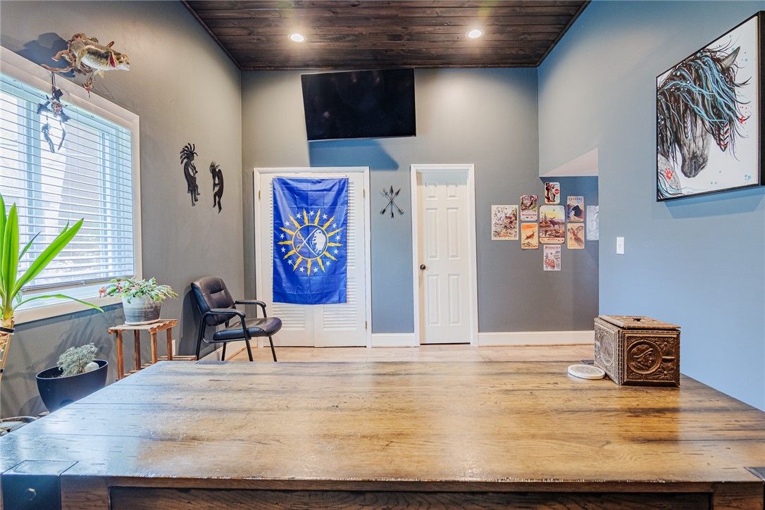 Interior, Recessed Lighting, Wooden Ceilings, Wood Texture Flooring