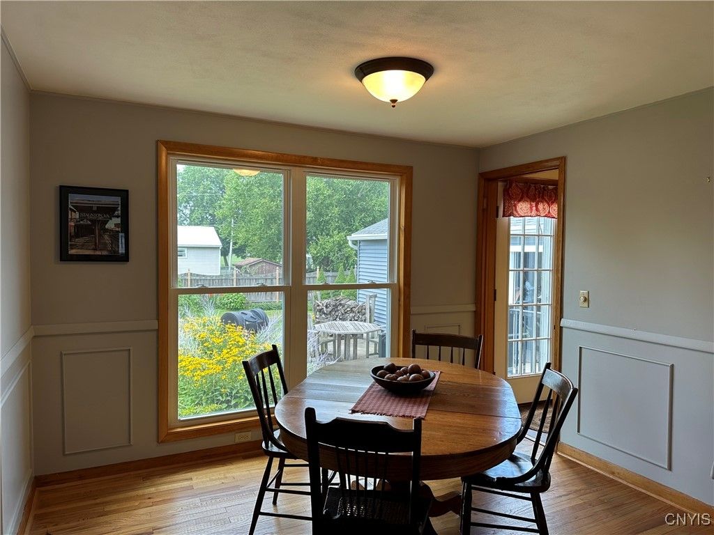 Dining room, Interior, Wood Texture Flooring