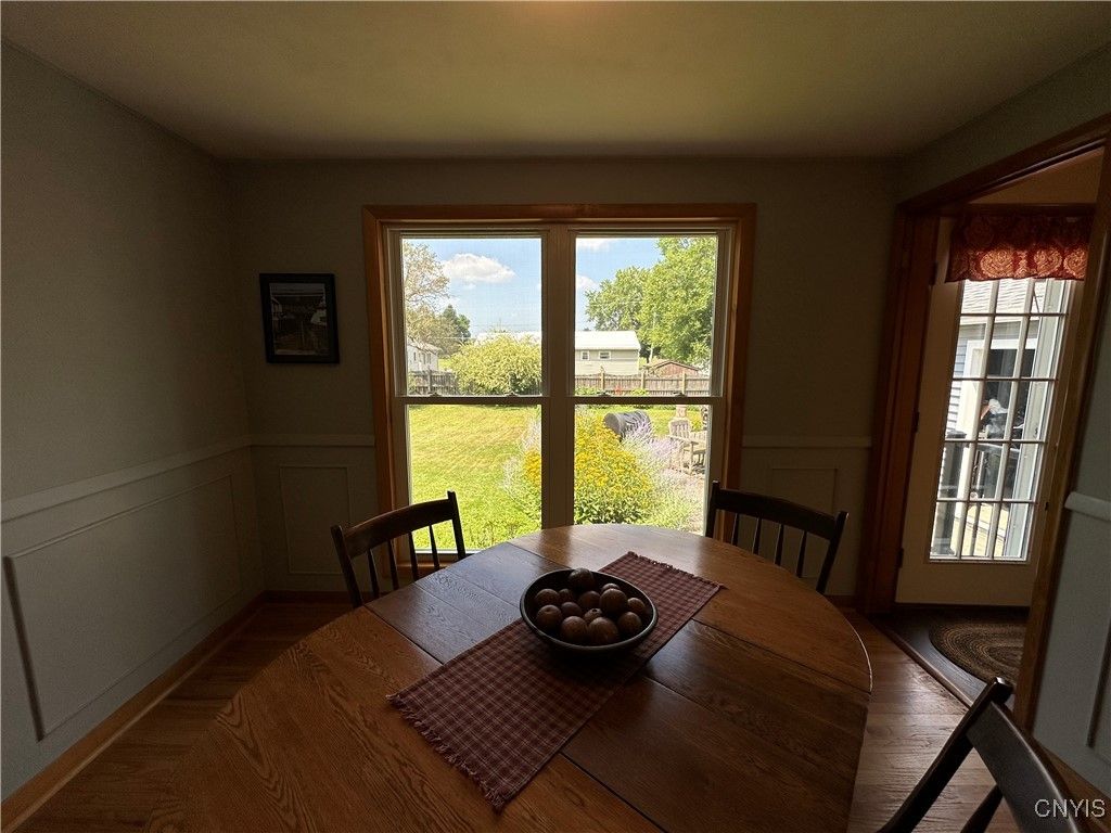 Dining room, Interior, Wood Texture Flooring