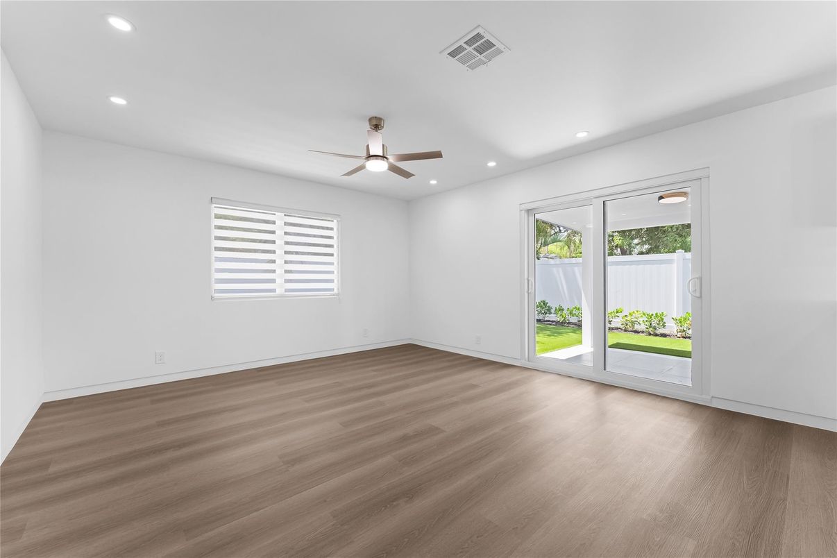Empty room, Interior, Recessed Lighting, Wood Texture Flooring
