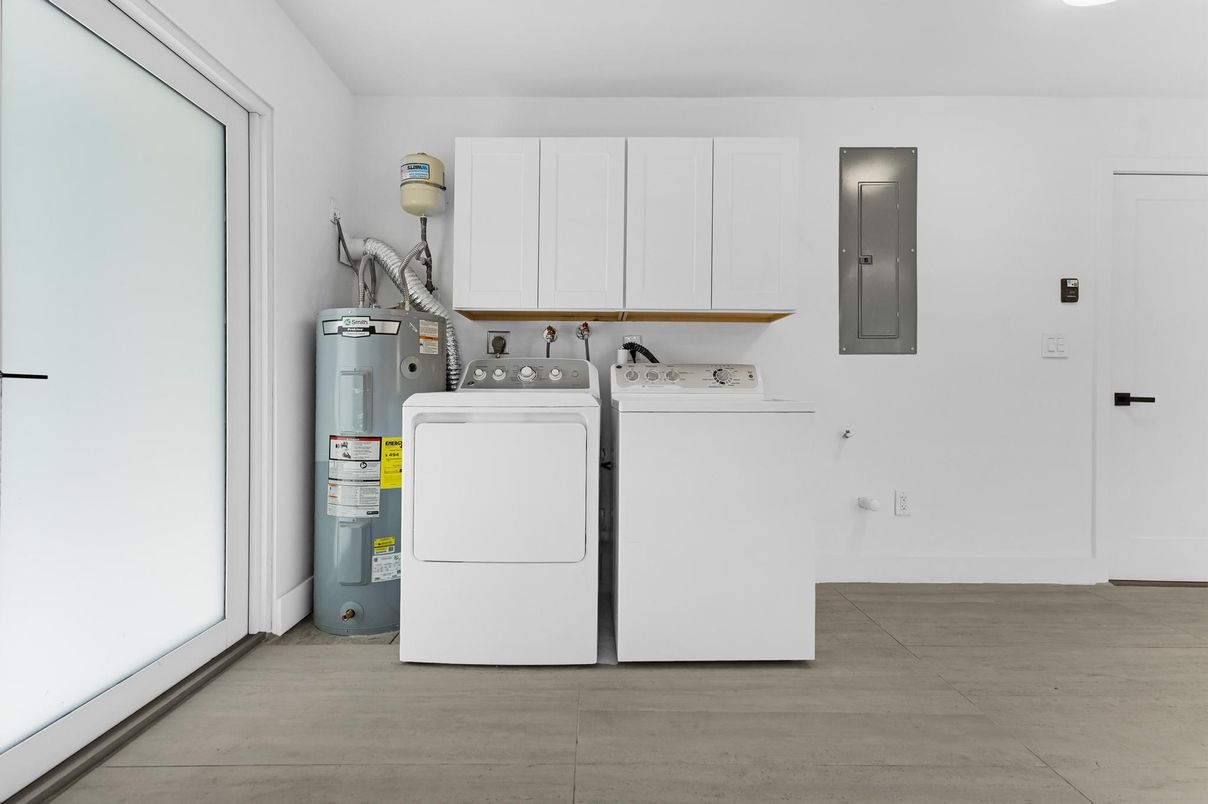 Interior, Utility Closets, Washer