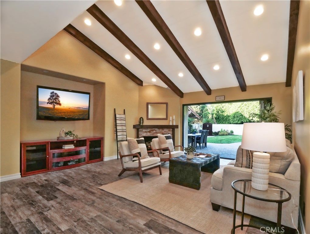 Interior, Living room, Recessed Lighting, Wooden Beams, Wood Texture Flooring