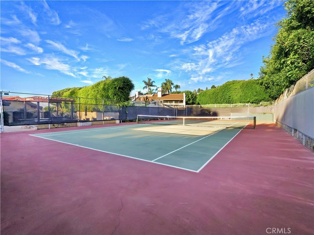 Exterior, Tennis Courts