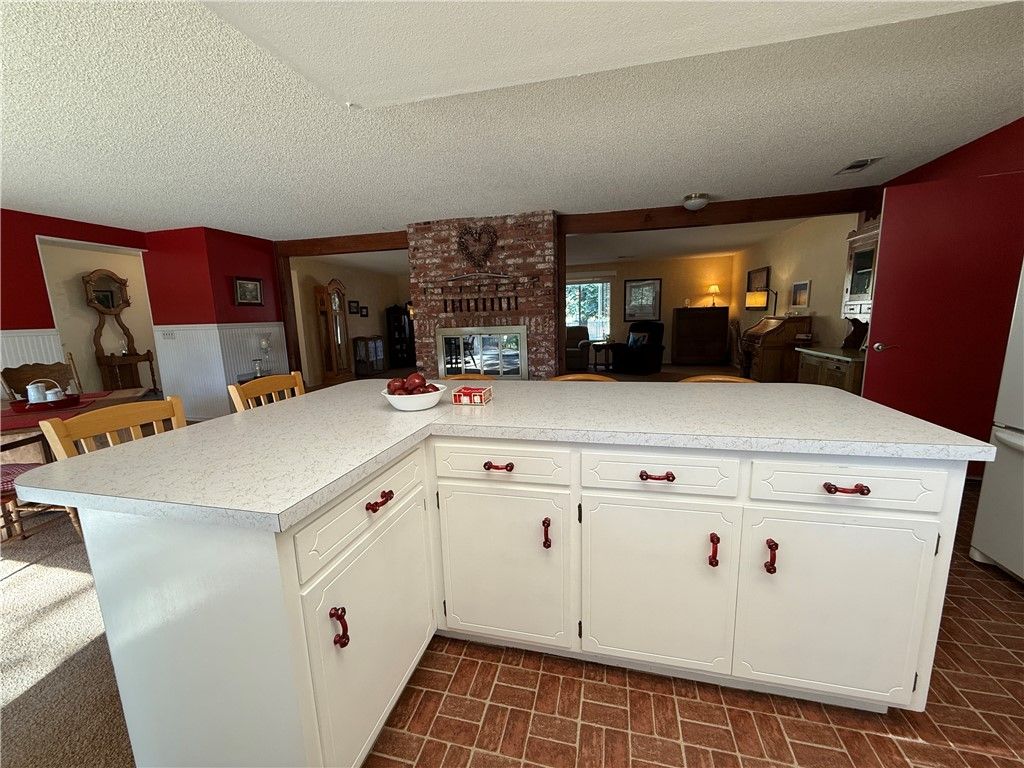 Dining room, Fireplace, Interior