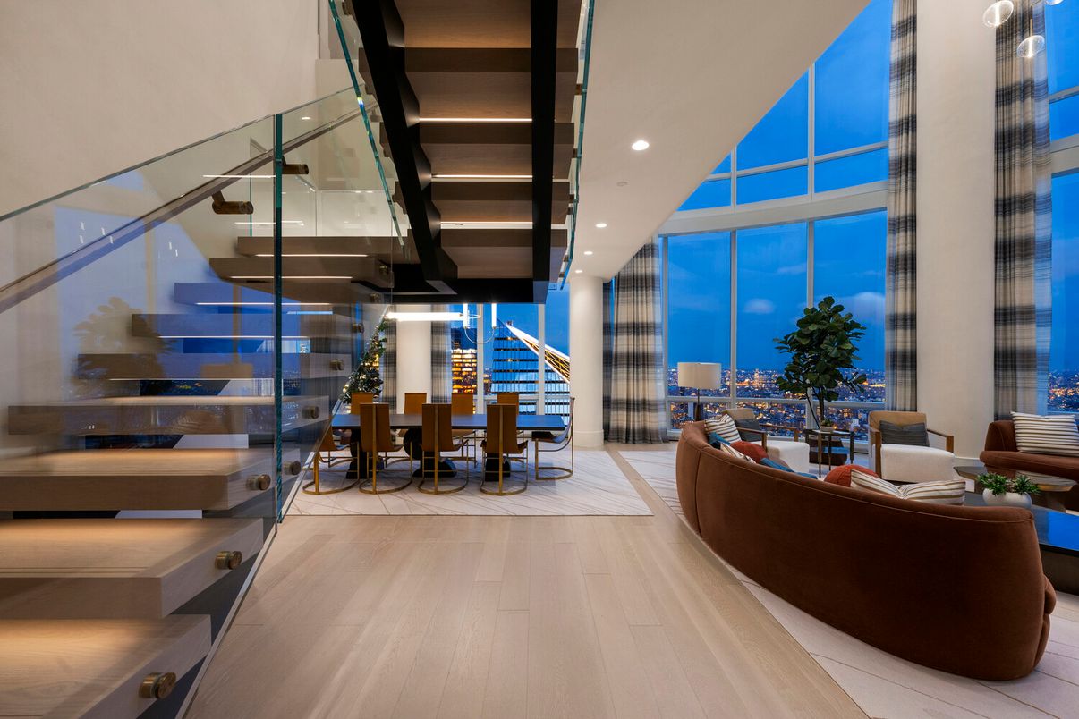 Dining room, Interior, Living room, Recessed Lighting, Wood Texture Flooring