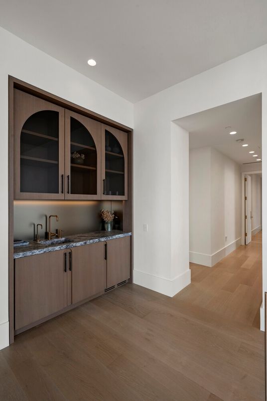 Interior, Recessed Lighting, Wood Texture Flooring