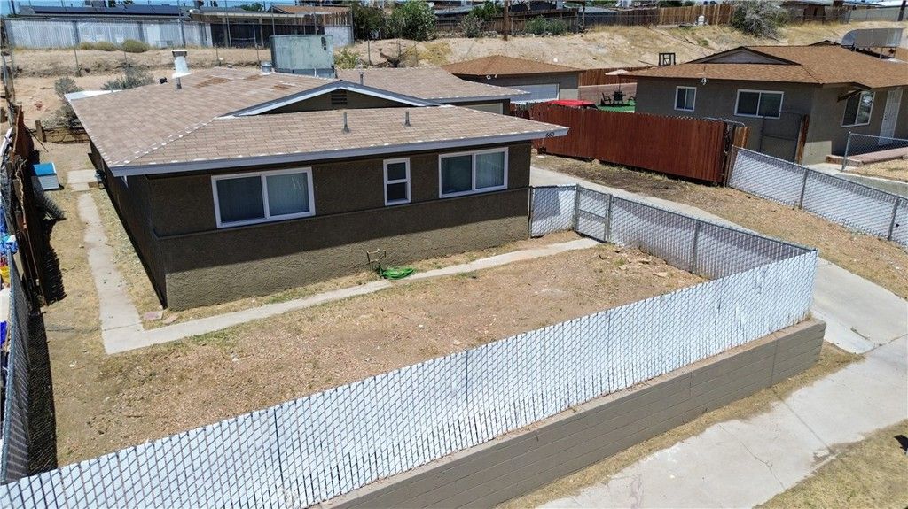 Exterior, Drone