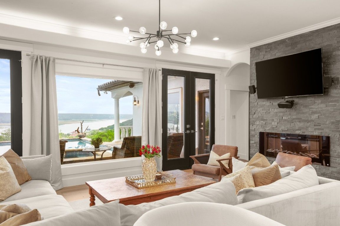 Fireplace, Interior, Living room, Pendant Lights, Recessed Lighting, Stone Walls, Water