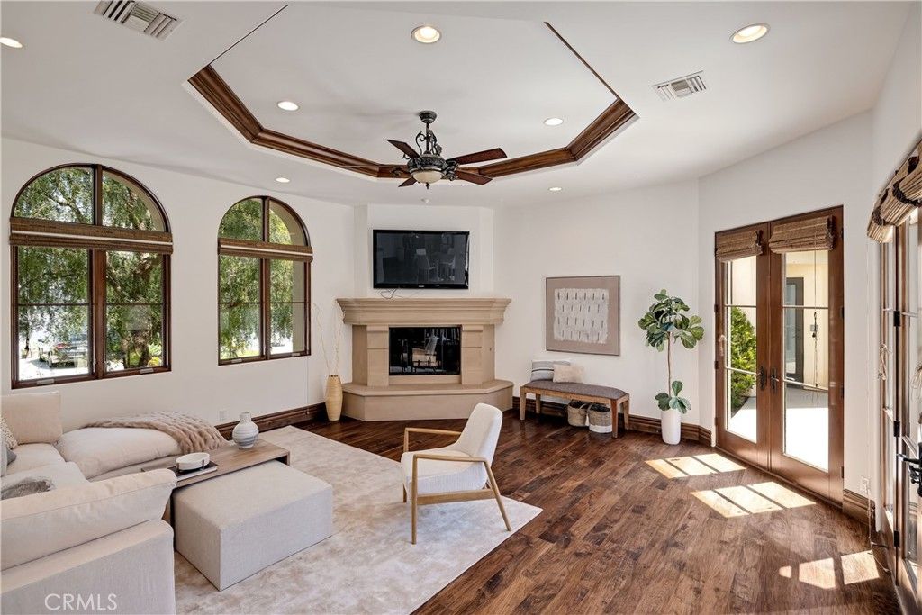 Fireplace, Interior, Living room, Recessed Lighting, Wood Texture Flooring
