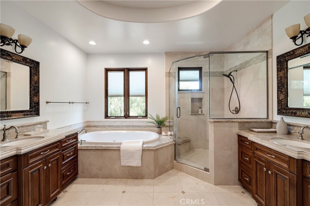 Bathroom, Dual Sink Vanities, Glass Shower, Interior, Recessed Lighting