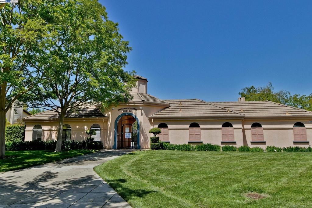 Backyard, Exterior, Facade, Mediterranean