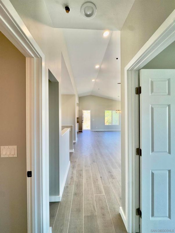 Interior, Pendant Lights, Recessed Lighting, Wood Texture Flooring