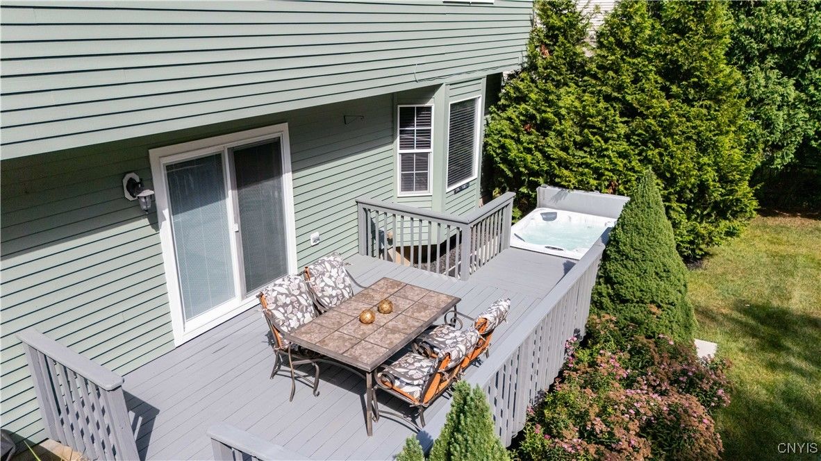 Exterior, Hot Tub