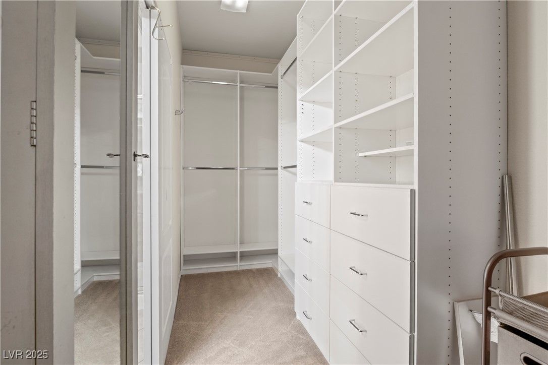 Interior, Walk-in Closets