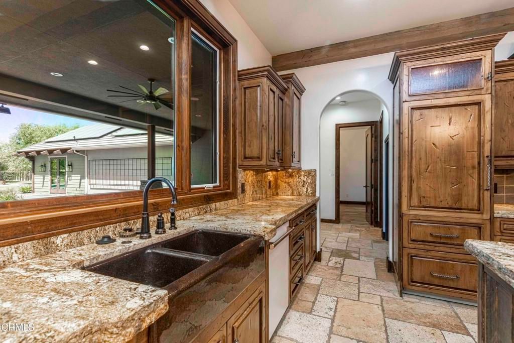 Interior, Kitchen, Recessed Lighting, Wooden Beams
