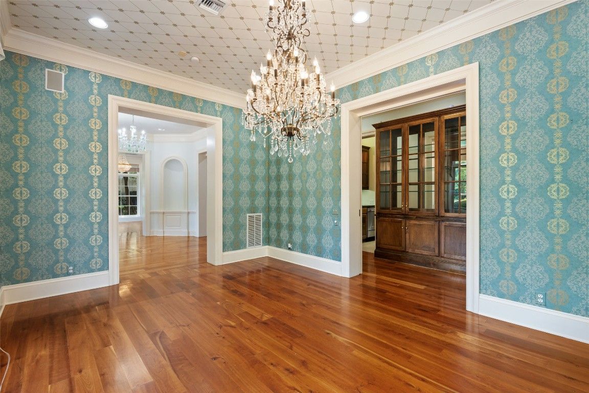 Chandelier, Empty room, Interior, Recessed Lighting, Wood Texture Flooring