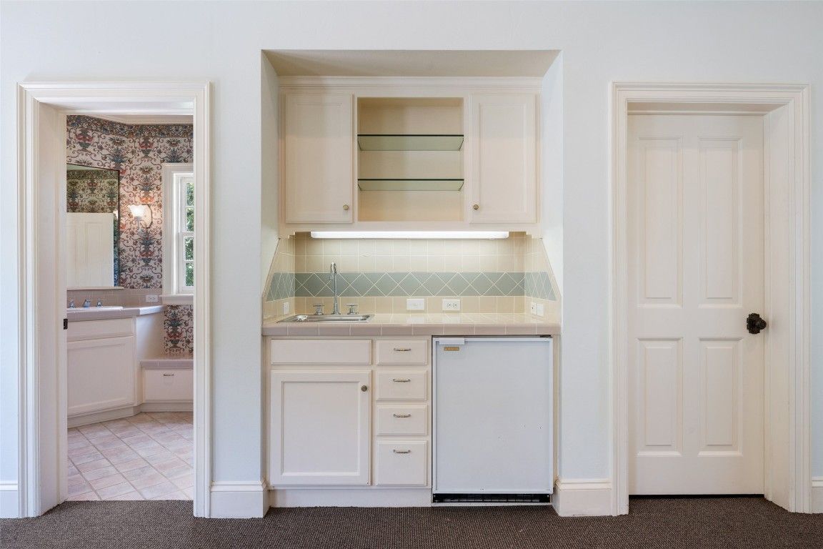 Interior, Kitchen, Tile Countertops