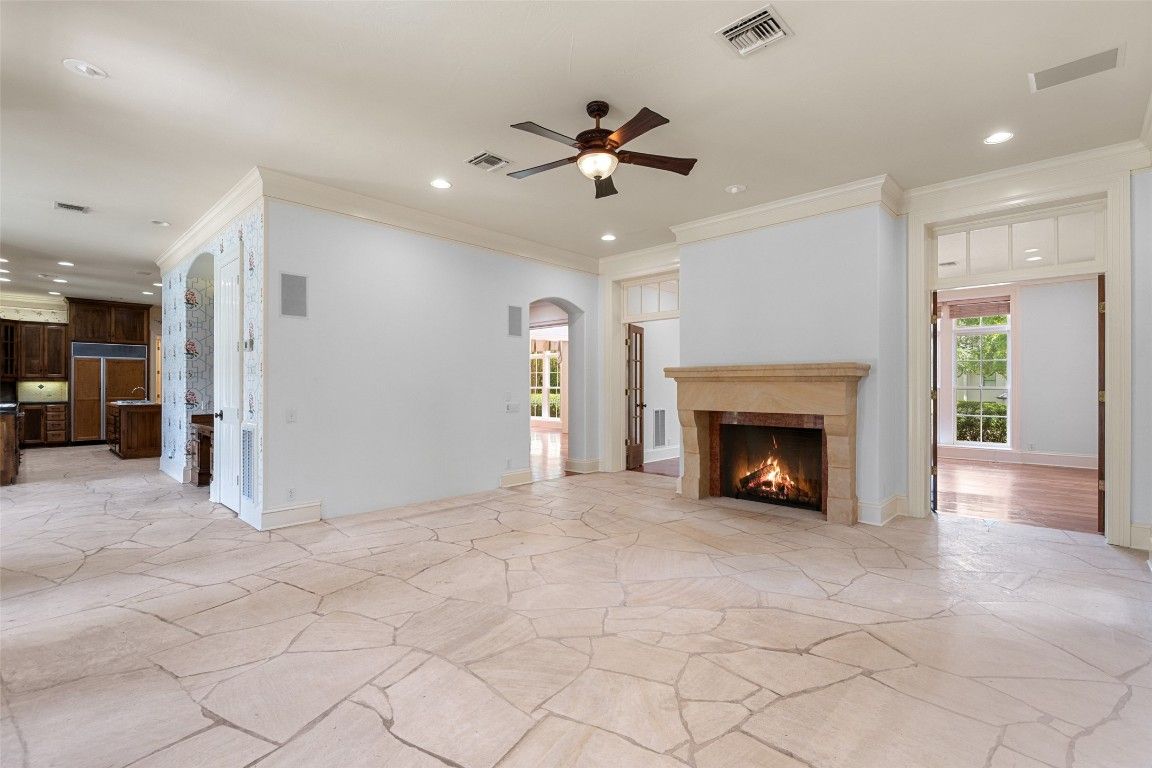 Empty room, Fireplace, Interior, Kitchen, Recessed Lighting