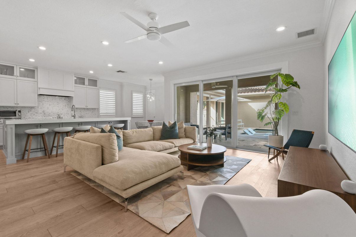 Interior, Kitchen, Living room, Recessed Lighting, Wood Texture Flooring