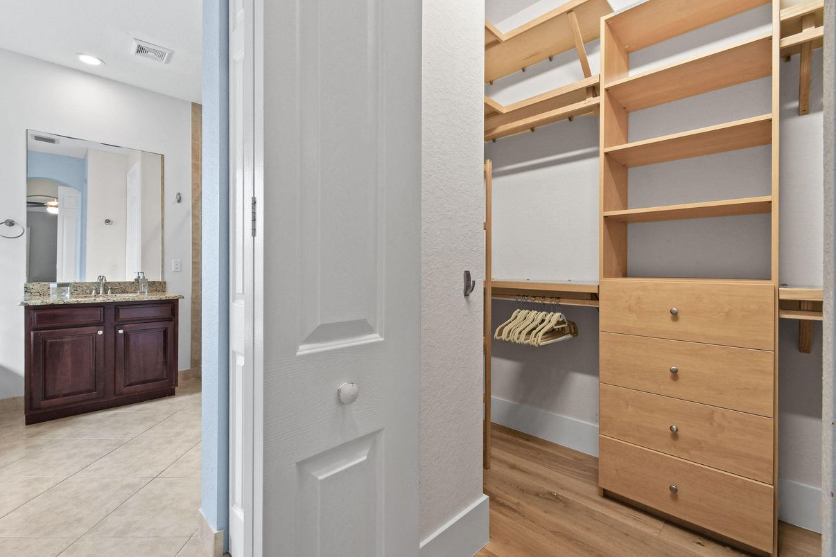 Bathroom, Interior, Recessed Lighting, Wood Texture Flooring