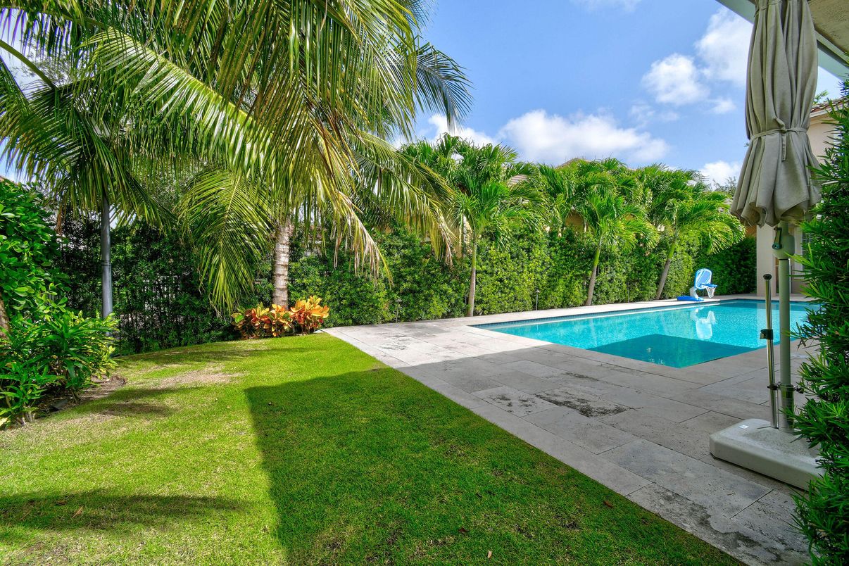 Backyard, Exterior, Pool