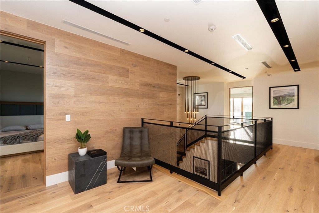 Interior, Pendant Lights, Recessed Lighting, Wood Texture Flooring, Wooden Walls