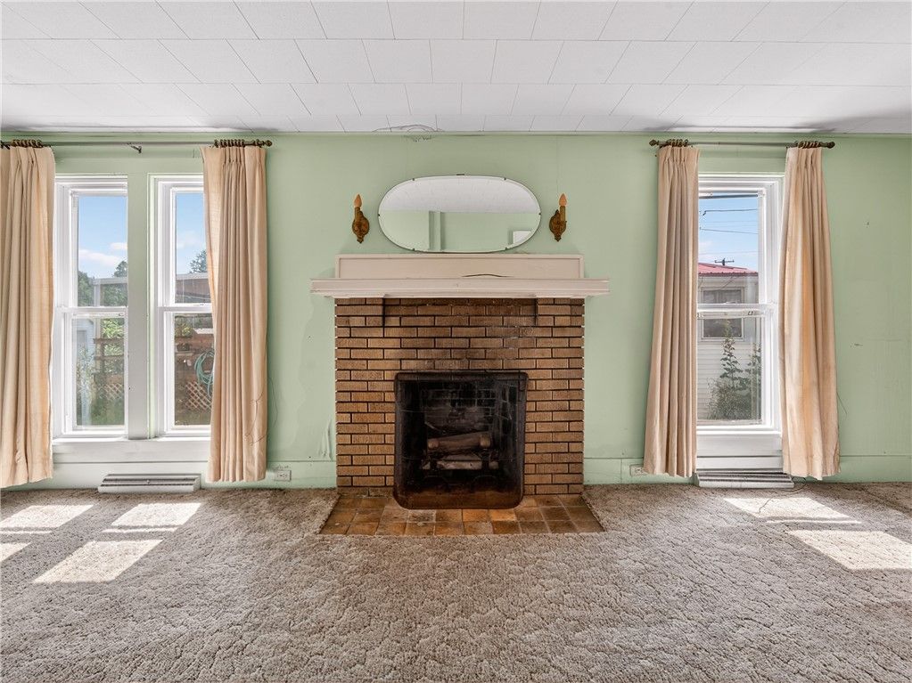 Empty room, Fireplace, Interior
