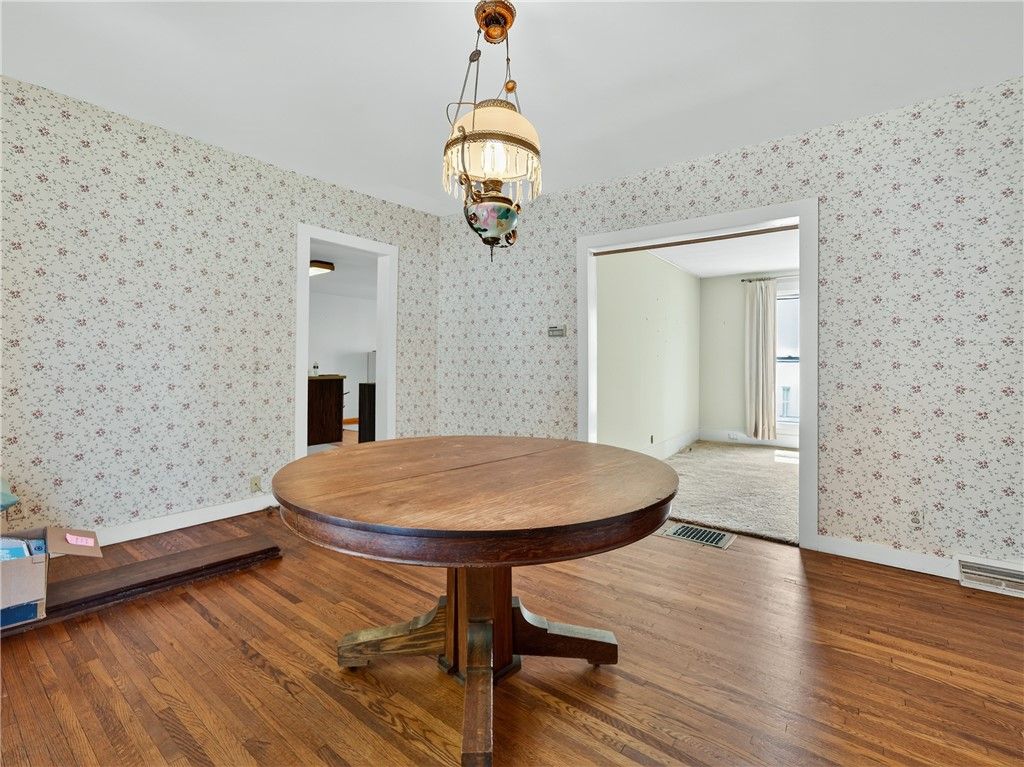Chandelier, Interior, Wood Texture Flooring