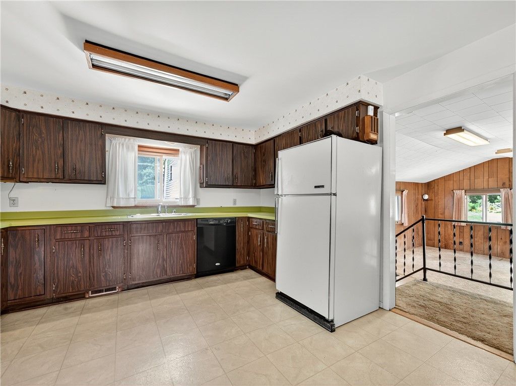Interior, Kitchen, Wooden Walls