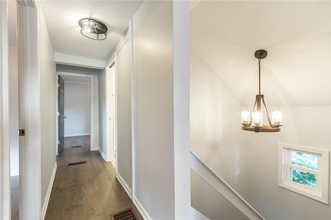 Interior, Pendant Lights, Wood Texture Flooring