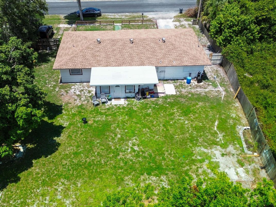 Exterior, Drone