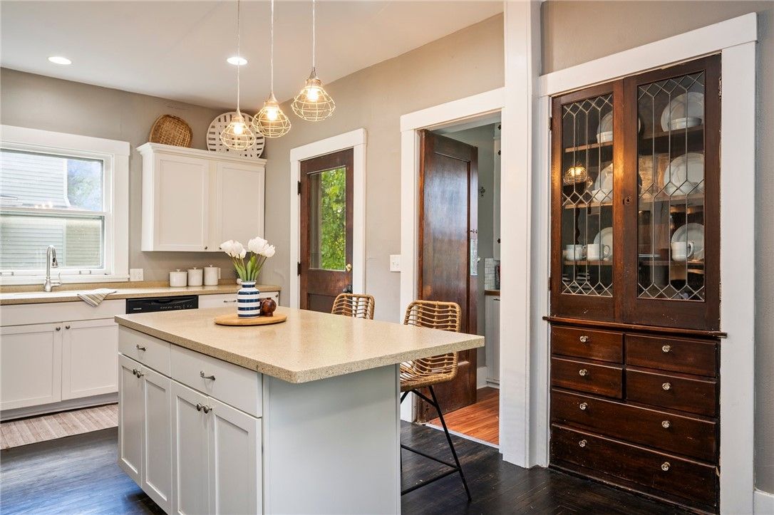 Interior, Kitchen, Pendant Lights, Recessed Lighting, Wood Texture Flooring