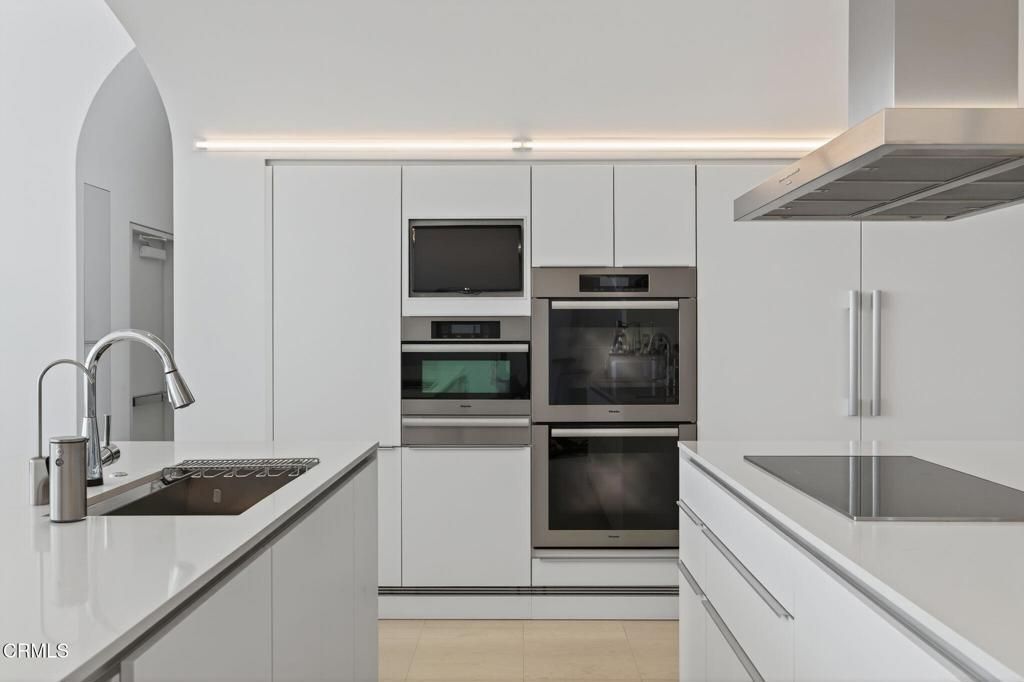 Interior, Kitchen, Stainless Steel Appliances