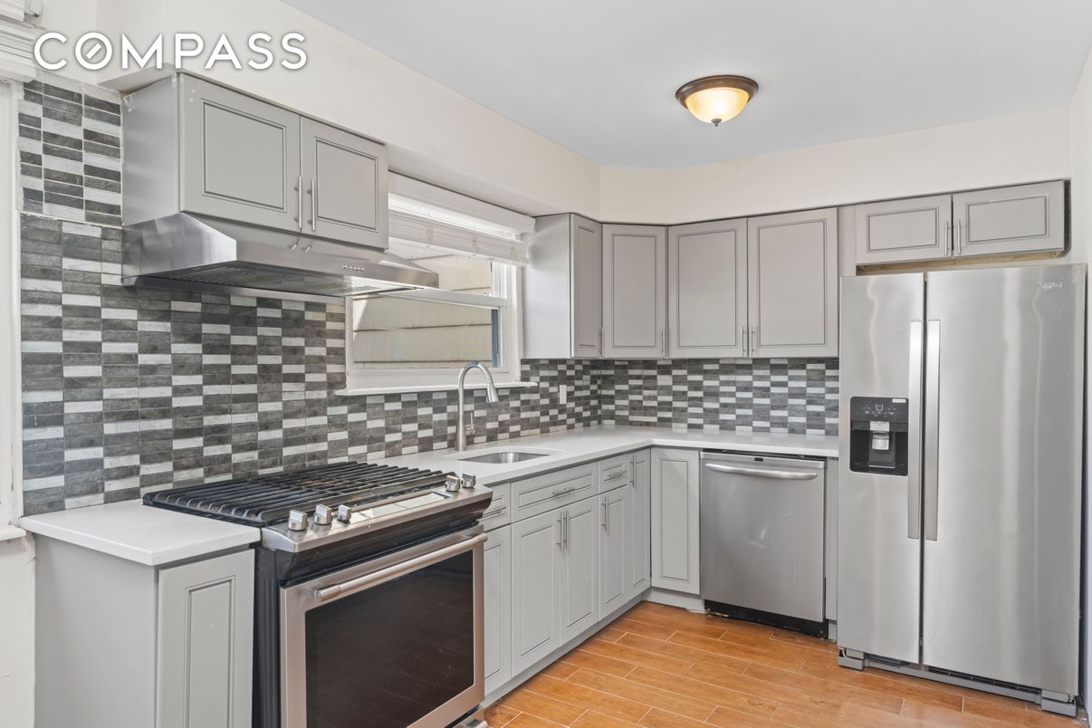 Interior, Kitchen, Stainless Steel Appliances, Wood Texture Flooring