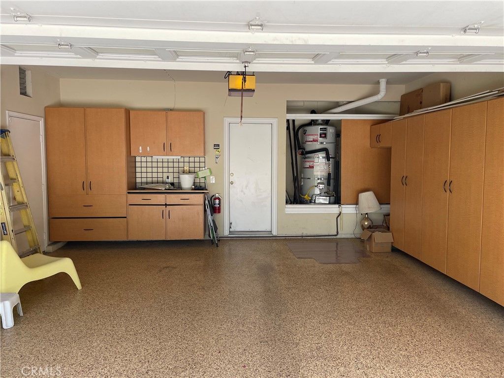 Garage, Interior